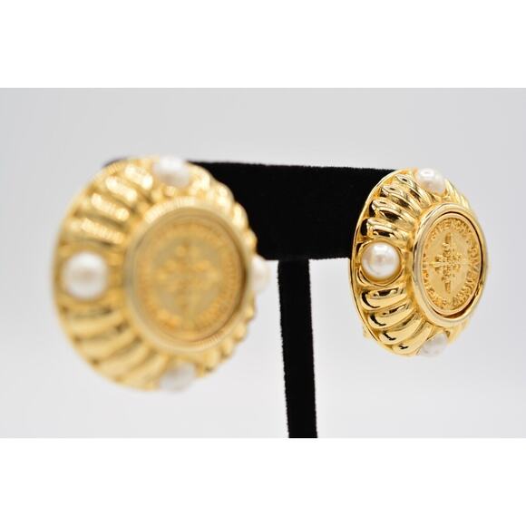 Givenchy Vintage Coin Clip On Earrings Logo Gold Chunky Pearl Signed 1980s BinAG - Picture 5 of 12